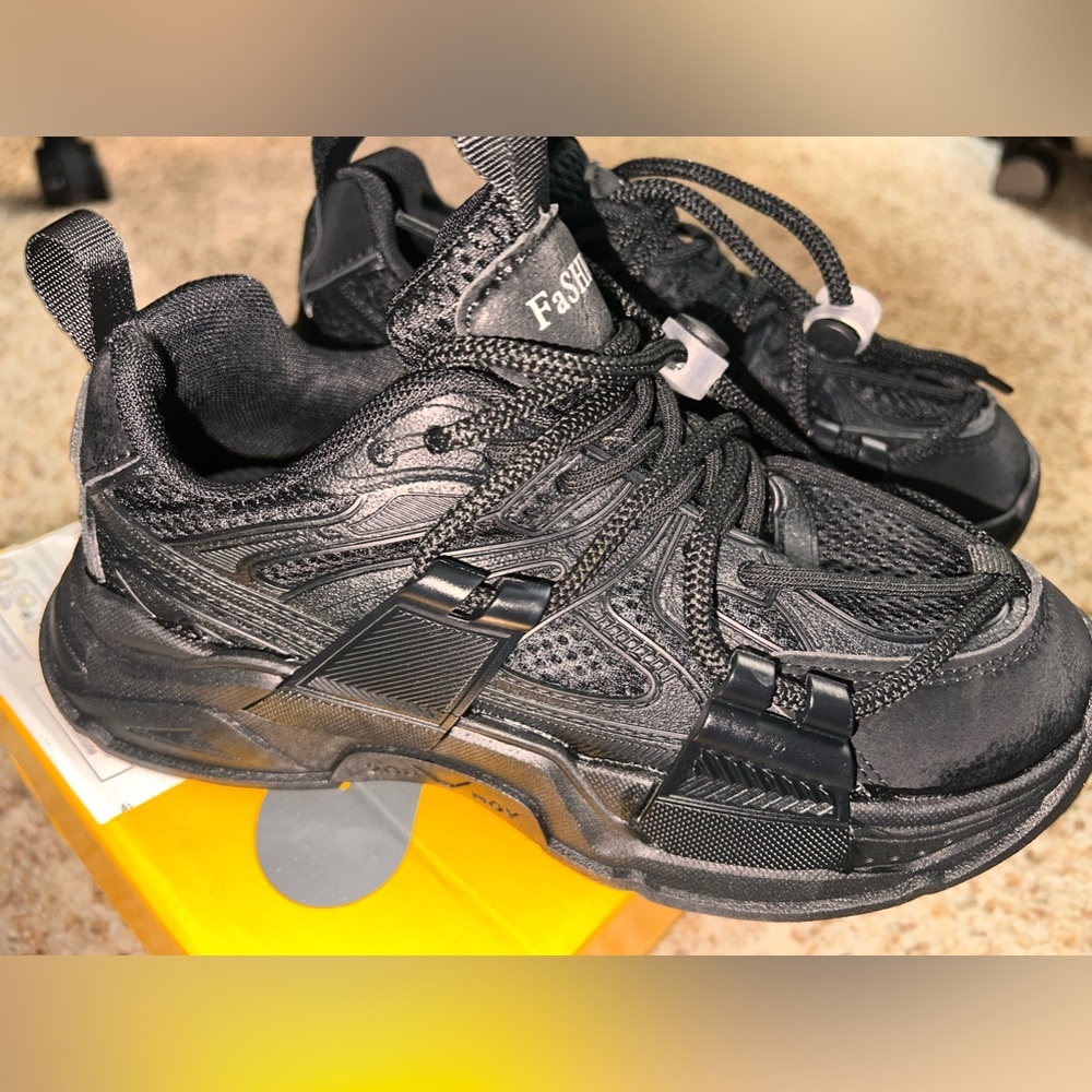 Boys Fashion Sneakers​